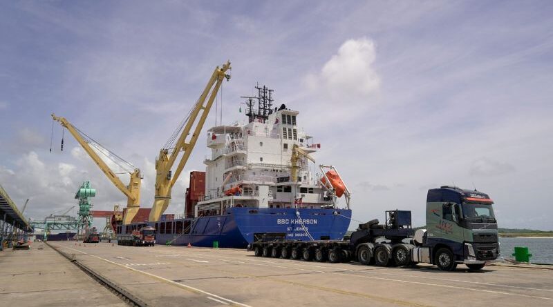 Foto Porto de Suape_cais4_suape_divulgação